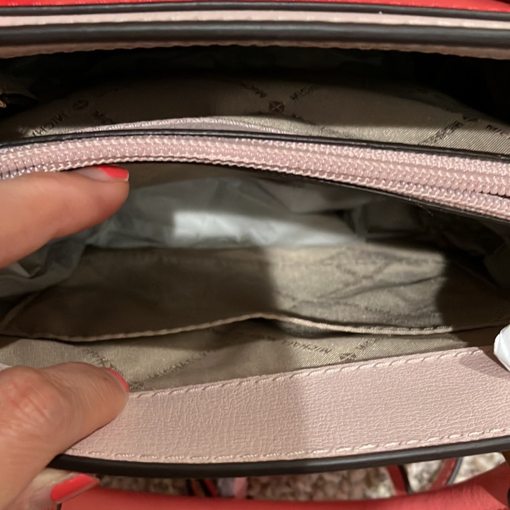 Michael Kors Mott Medium Messenger Convertible Crossbody(CORAL RF MLT)35T0GOXM2T - Picture 11 of 15